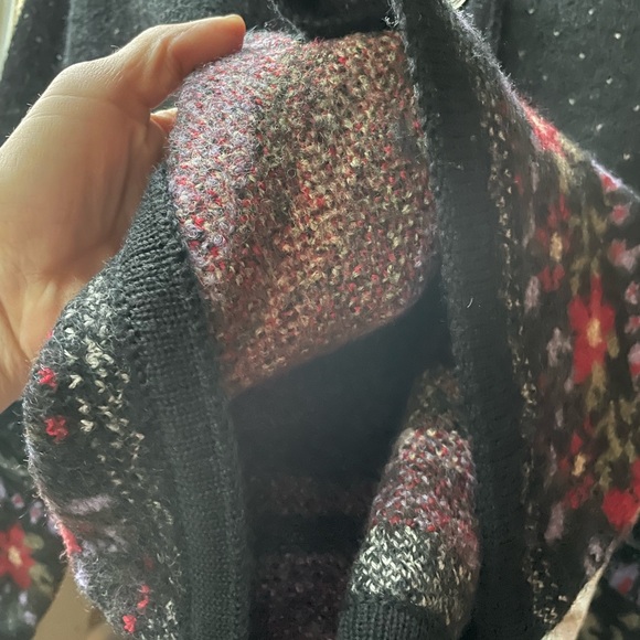 Vintage black and floral wool button down sweater - Picture 10 of 12